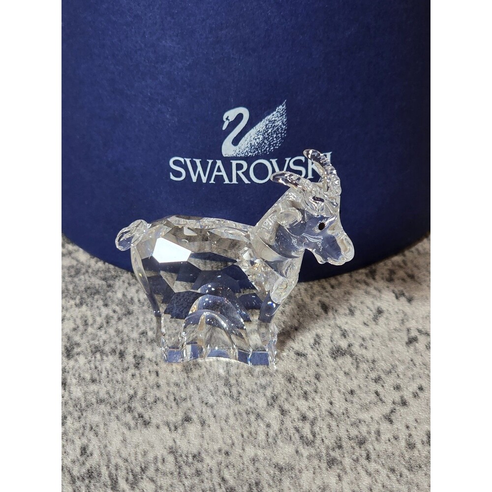 Swarovski Crystal Zodiac Goat #897351 W Paperwork